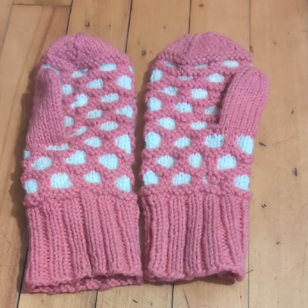 Charming Pink and White Polka Dot Mittens - Picture 3 of 5